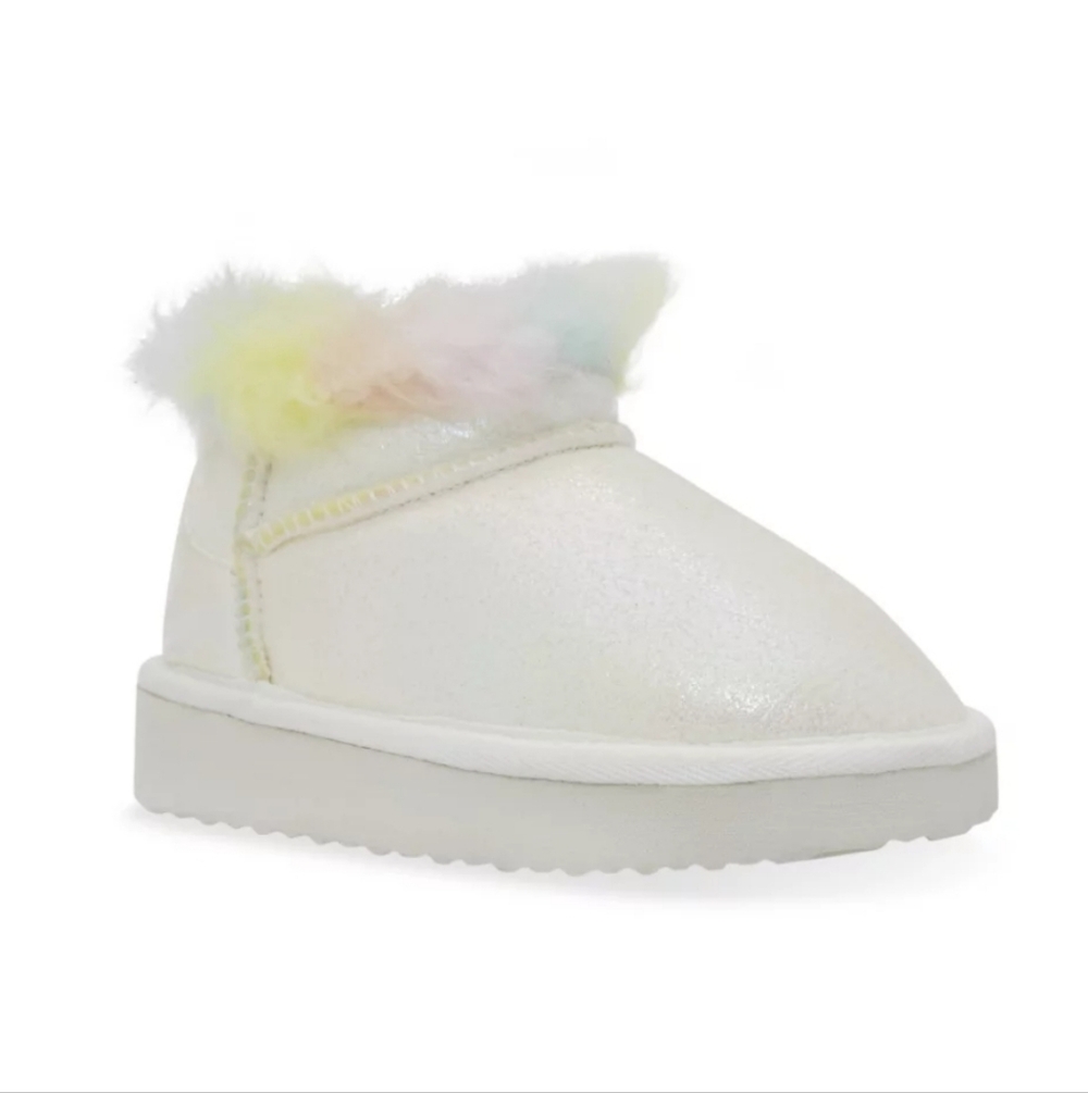 Irredescent Shiny Fuzzy Boots NWT